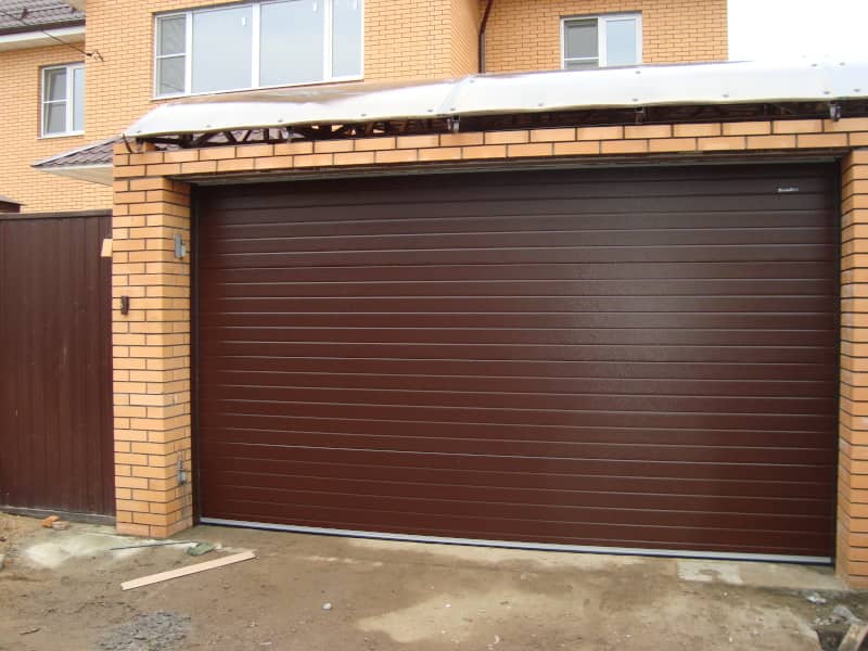 Секционные ворота DoorHan в Череповце с установкой