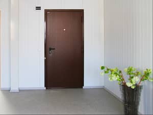 Предлагаем входные железные двери в квартиру DoorHan ЭКО 980х2050 в Череповце по выгодной цене